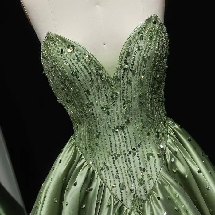 Robe de soirée longue en satin vert Sharon Said
