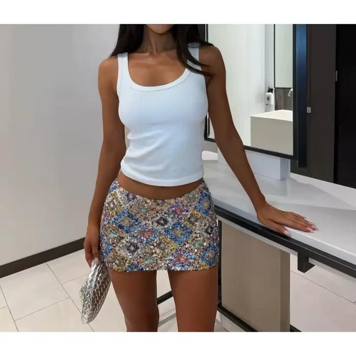 Jupe courte à sequins géométriques moderne pour femmes occasions estivales arc-en-ciel polyester non tissé
