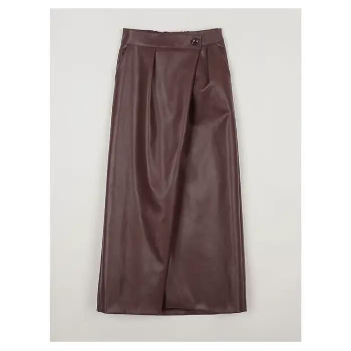 Jupe en cuir fendue pour femme
