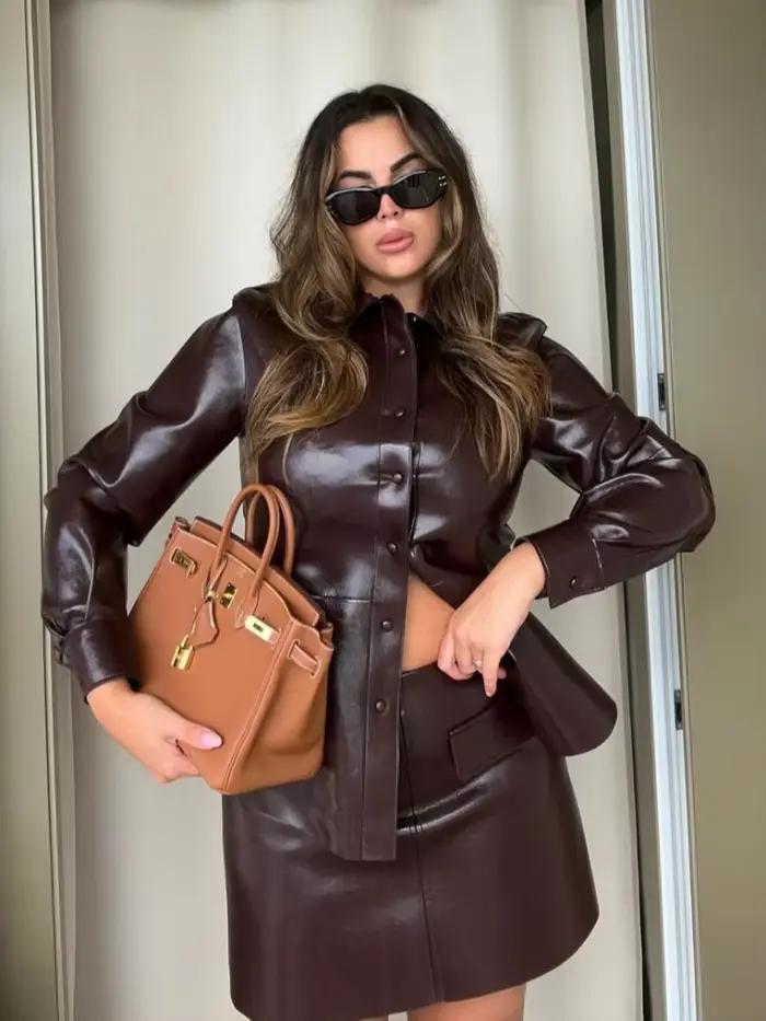 Ensemble veste et jupe en cuir à simple boutonnage pour femme