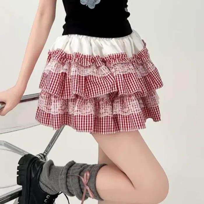 Mini-jupe Lolita à carreaux avec bordure en dentelle superposée