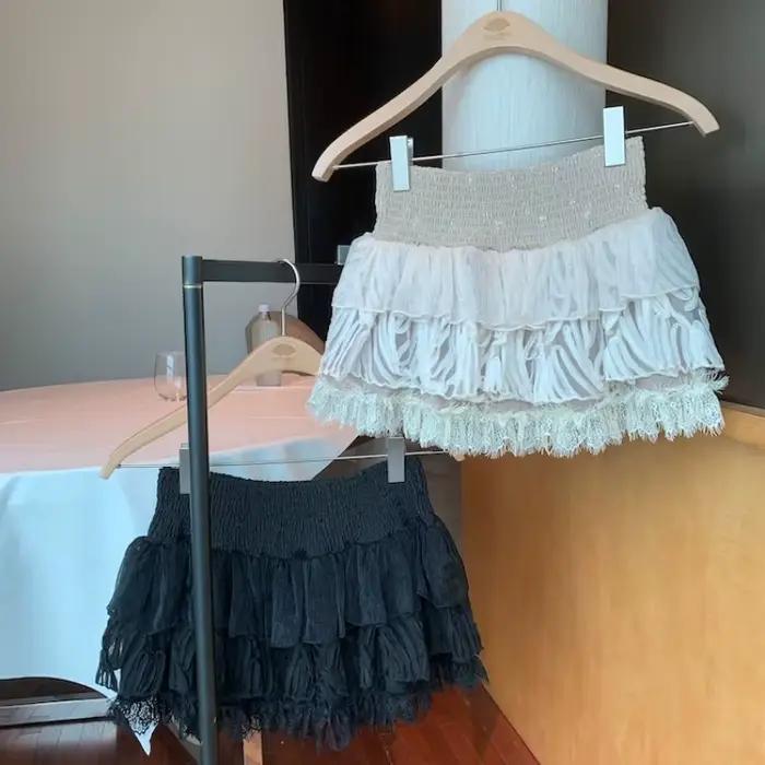 Jupe plissée avec bords à volants pour femmes
