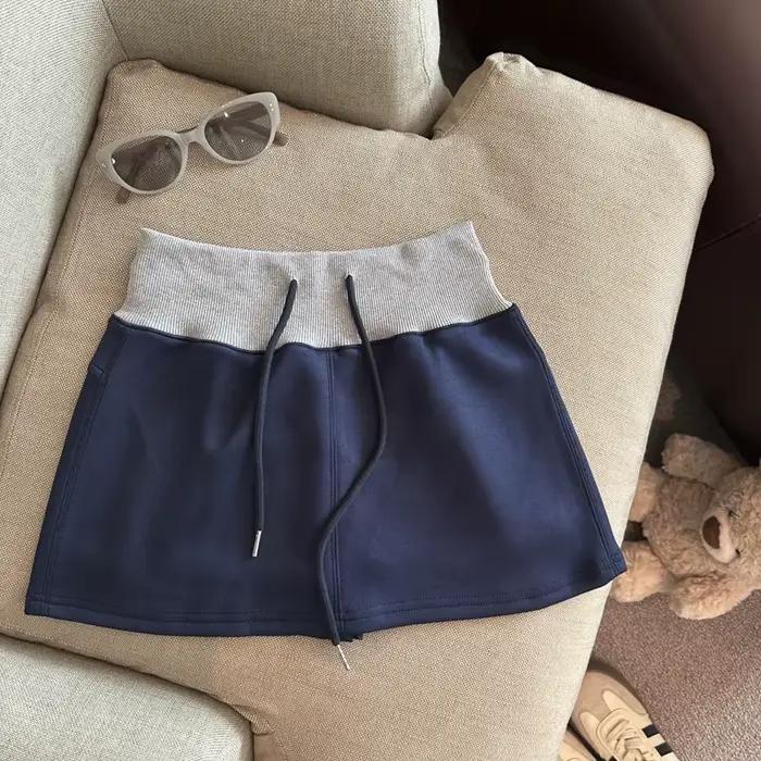 Mini-jupe streetwear pour femmes