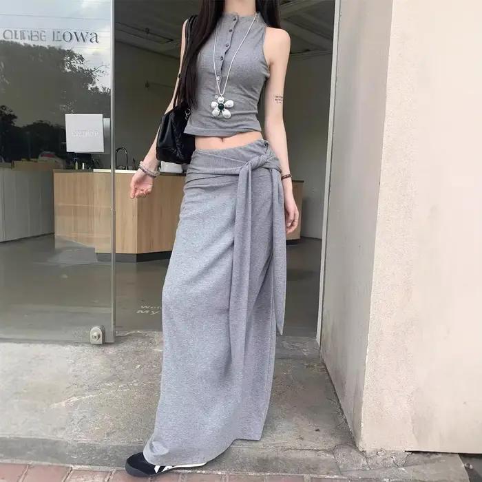 Jupe mi-longue grise trapèze moulante pour femme