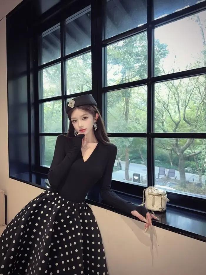 Mini-jupe vintage française à imprimé floral et pois