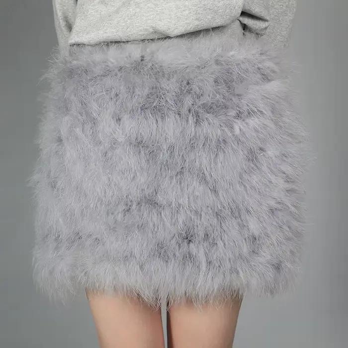 Mini jupe en plumes d'autruche véritable