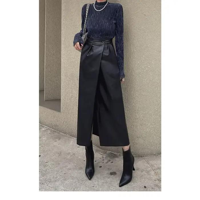 Jupe en cuir fendue pour femme