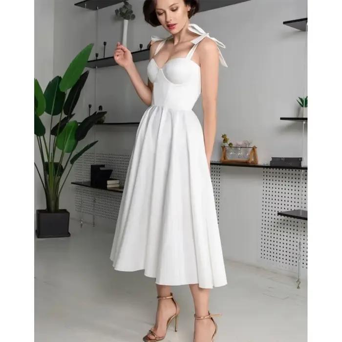 Robe de mariée courte personnalisée, robes de cocktail sexy, robes de mariée simples à col cœur, robes de mariée en satin longueur thé, coupe trapèze 2025