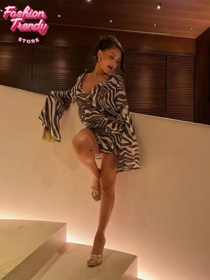 Robes Chic Femme Imprimé Zèbre Manches Longues Sexy Col V Profond Plis à la Taille Coupe Ample 2026