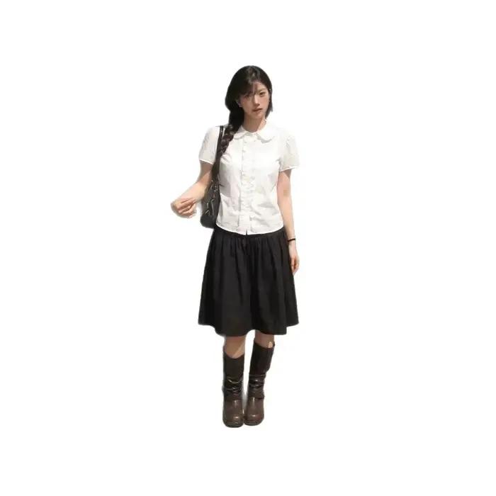 Jupe courte évasée noire taille haute pour femme