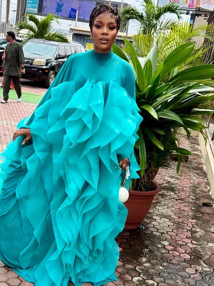 Robe longue plissée turquoise à volants, style africain, en mousseline, col montant, manches longues, superposée, pour soirée et mariage
