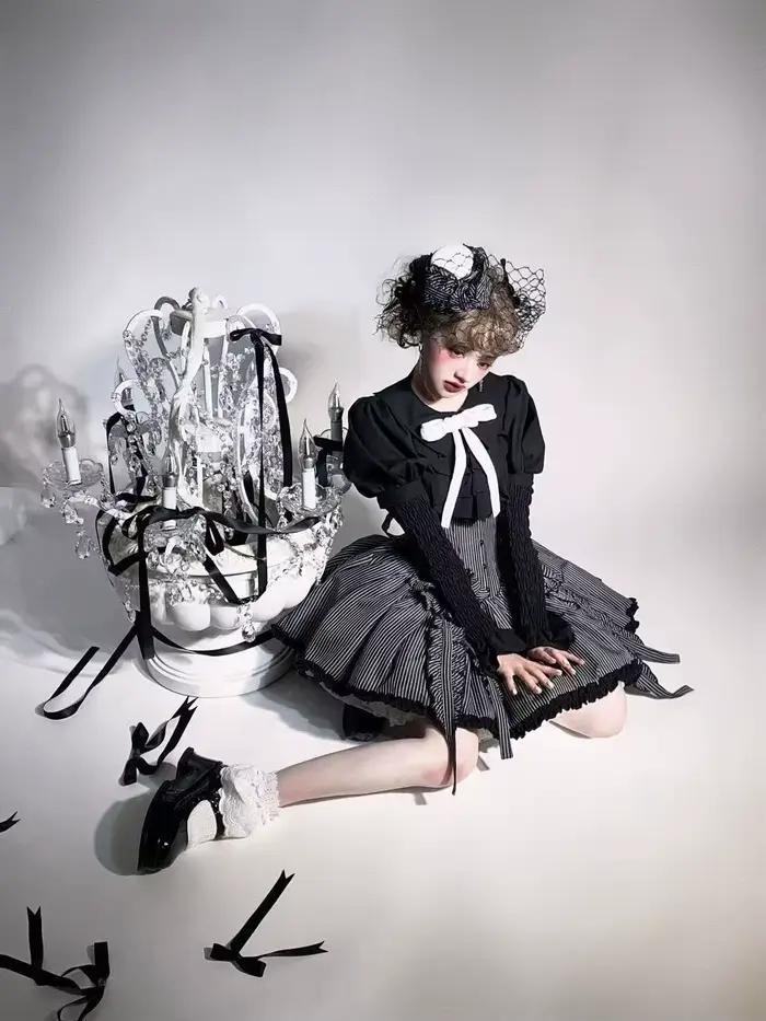 Jupe Lolita de Style gothique noir foncé pour femmes d'âge moyen européennes, jupe Design dénudée pour filles, Costume de Cosplay d'événement d'halloween