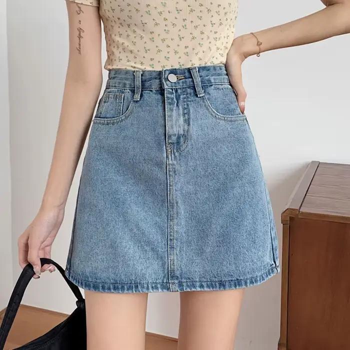 Soldes d'été : Jupe en jean classique fine pour femme