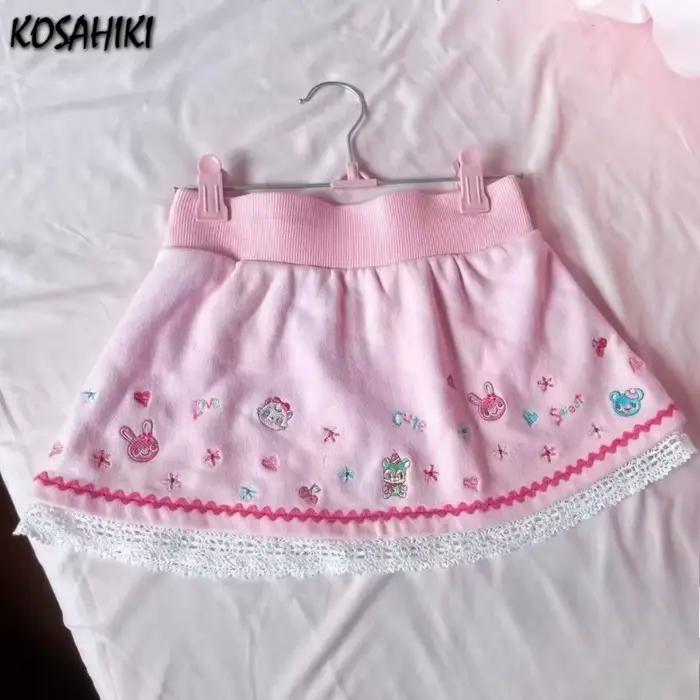 Jupe mini japonaise kawaii brodée style dessin animé patchwork de dentelle pour femme style JK esthétique Y2K sweet grunge printemps 2026