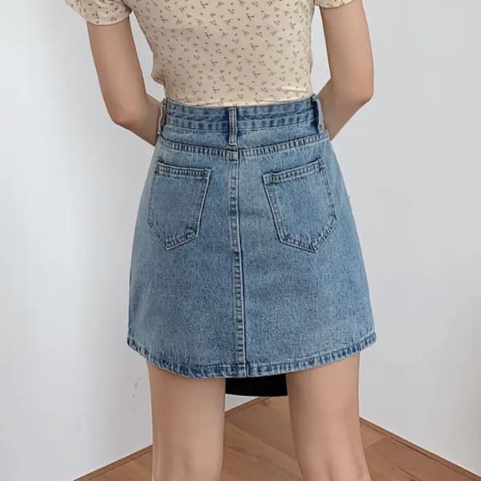 Soldes d'été : Jupe en jean classique fine pour femme
