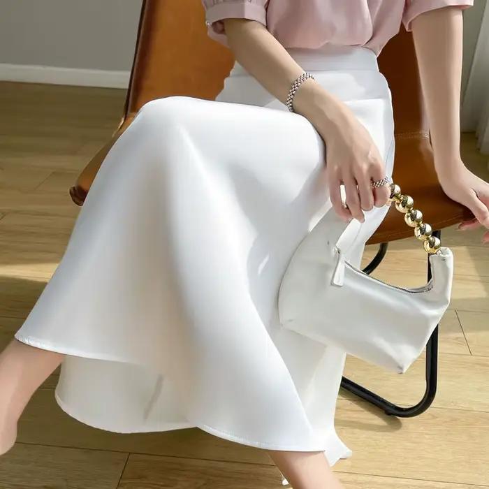 Jupe mi-longue trapèze en satin acétique pour femme, taille haute et coupe slim, idéale printemps-été