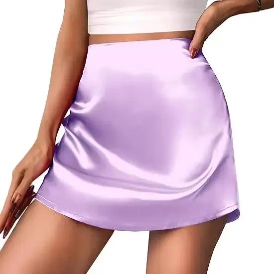 Mini jupe trapèze plissée en Satin taille haute