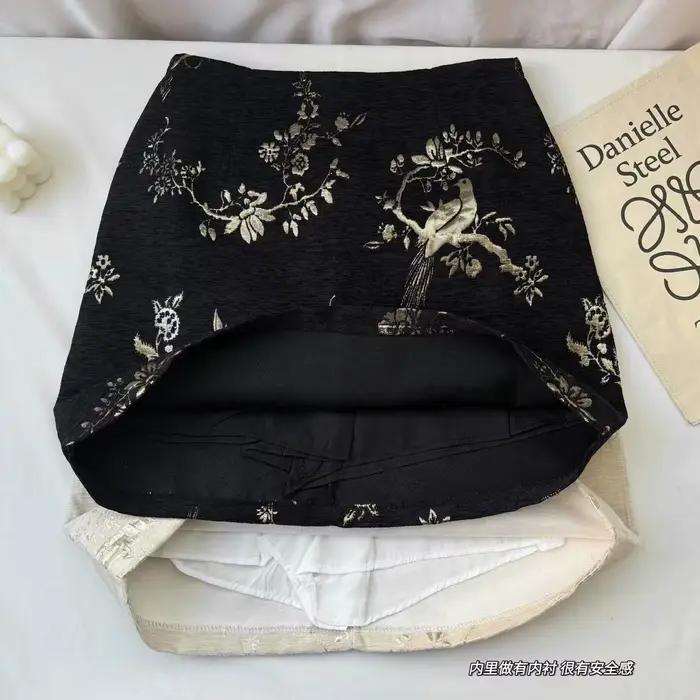 Mini jupe de style chinois pour femme