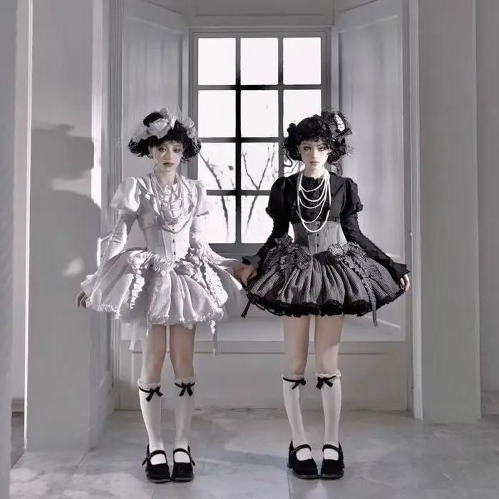 Jupe Lolita de Style gothique noir foncé pour femmes d'âge moyen européennes, jupe Design dénudée pour filles, Costume de Cosplay d'événement d'halloween