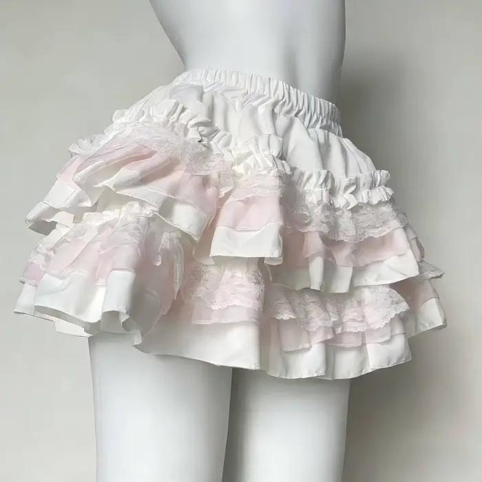 Jupe courte Lolita à volants superposés avec bordure en dentelle