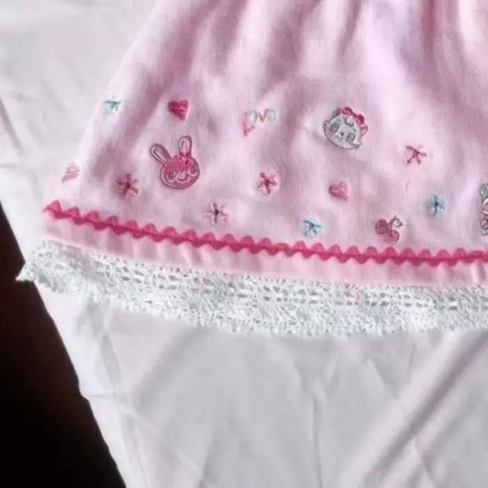 Jupe mini japonaise kawaii brodée style dessin animé patchwork de dentelle pour femme style JK esthétique Y2K sweet grunge printemps 2026