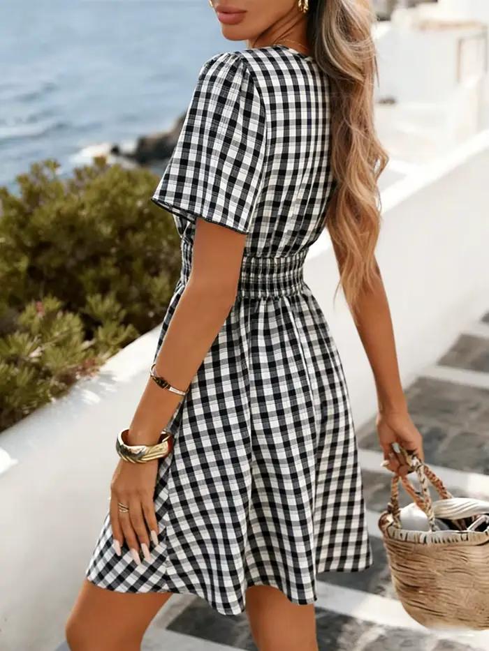 Robe Courte Femme à Col V en Gingham, Manches Courtes Bouffantes, Taille Élastiquée Smockée, Coupe Trapèze, Robe d'Été Décontractée pour la Plage et les Vacances