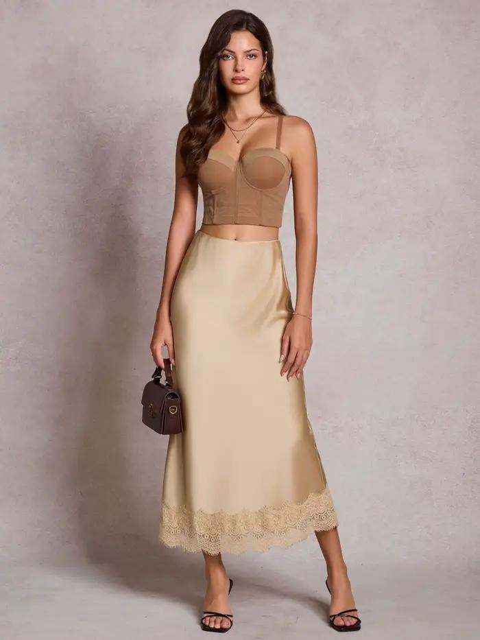 Jupe en satin et dentelle 2026