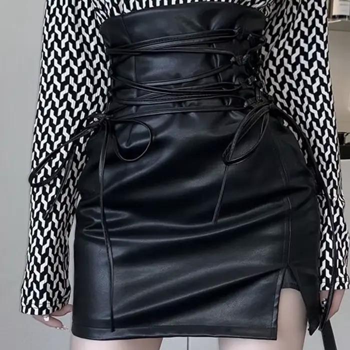 Mini jupes gothiques en cuir noir pour femmes