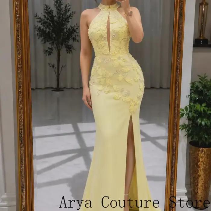 Robe de soirée jaune personnalisée pour invitées de mariage, col halter, découpe frontale en forme de clé, faite main, avec appliques florales 3D en dentelle et perles