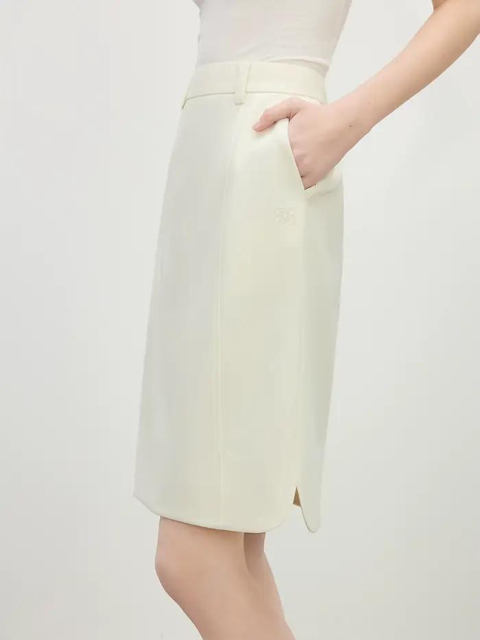 FSLE minimalisme vieil argent Style blanc mince polyvalent jupe courte pour les femmes 2025 été nouveauté bureau dame jupe 25FS12345