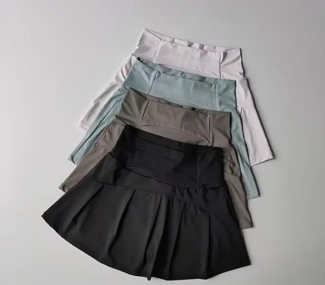 Jupe courte de sport taille haute