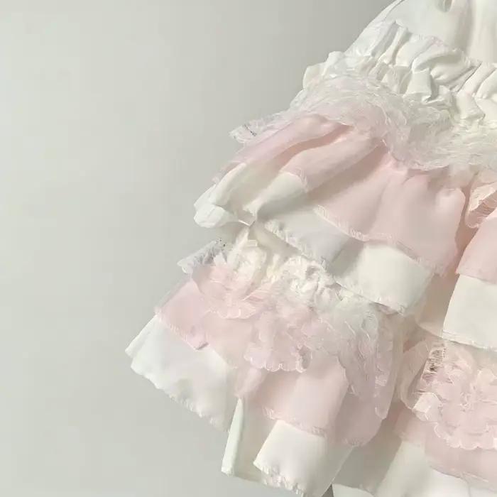 Jupe courte Lolita à volants superposés avec bordure en dentelle