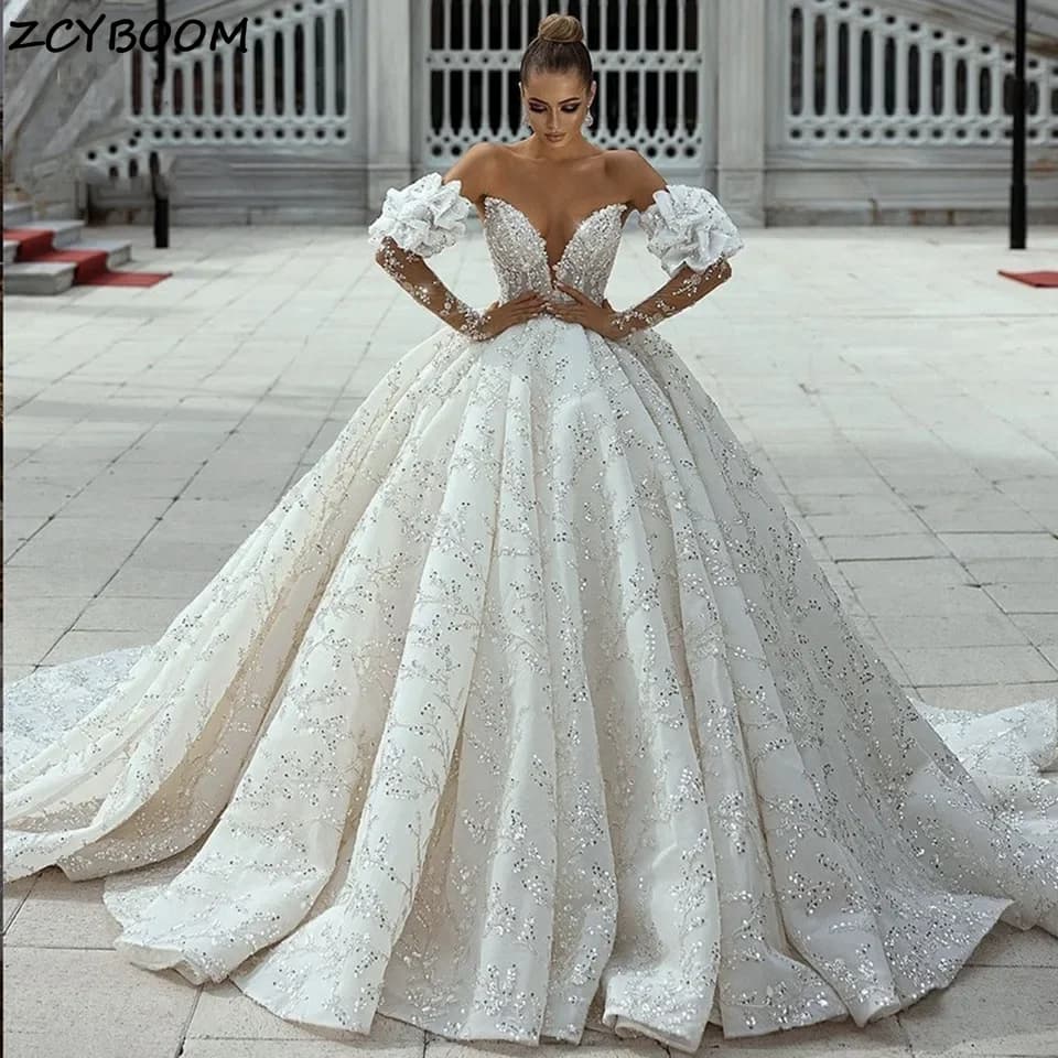 Robe de mariée de luxe style princesse, col en V, épaules dénudées, ornée de sequins et de perles, c