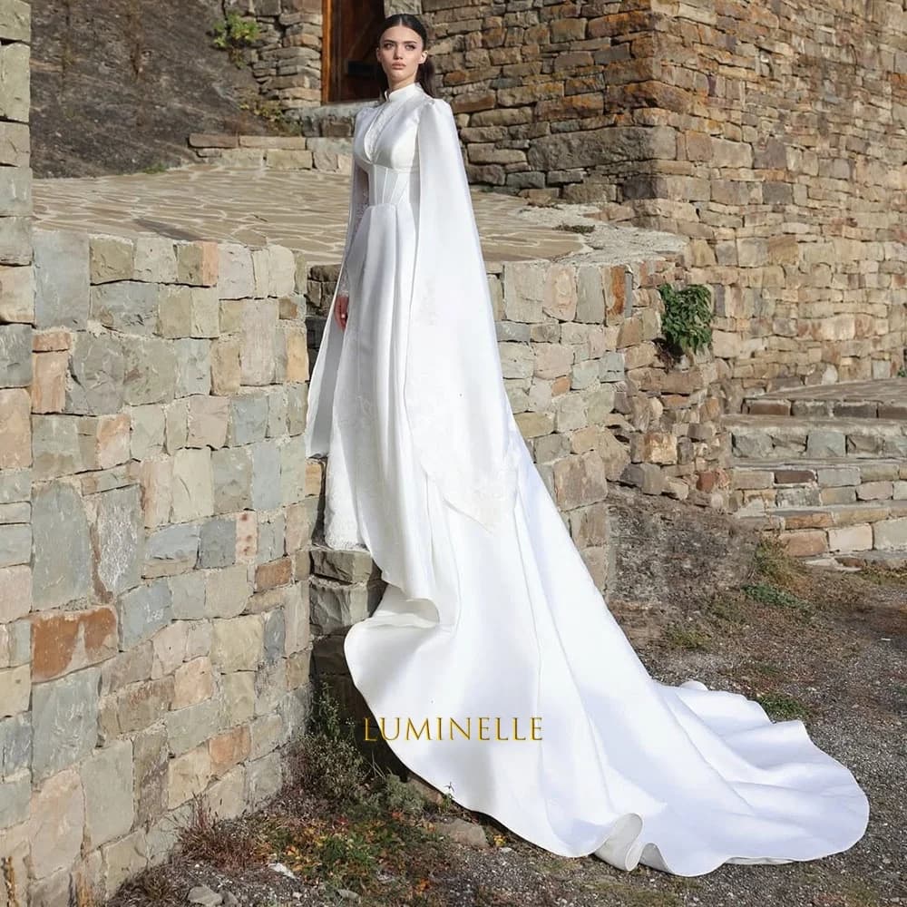 Robes de mariée en satin avec longue traîne, col montant noble, personnalisées, blanches, Vestido De