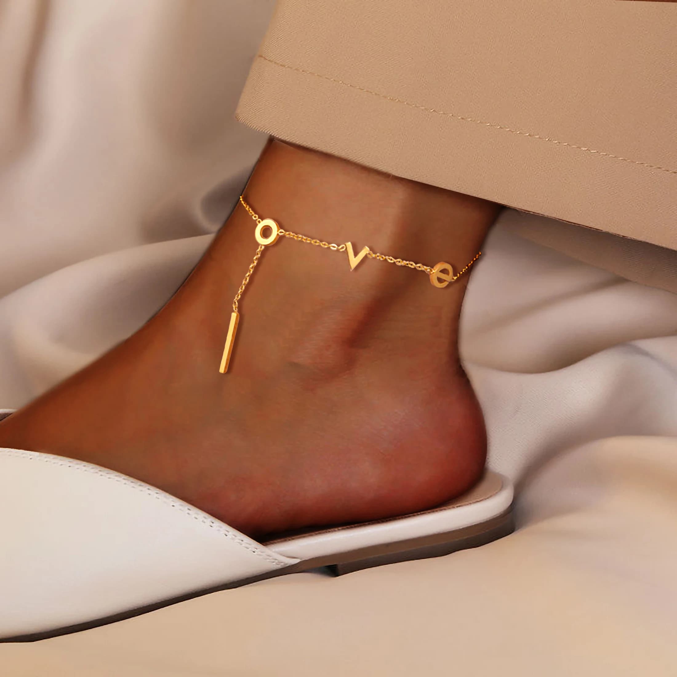 Pendentif symbole lettre d'amour pour femmes, Style minimaliste, en acier inoxydable plaqué or 18 ca