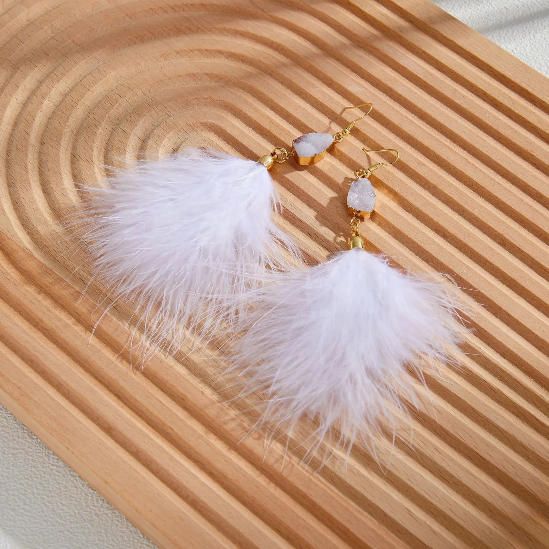Boucles d'oreilles longues en plumes pour femmes, pendentif en peluche, pompon, tendance, bijoux de 