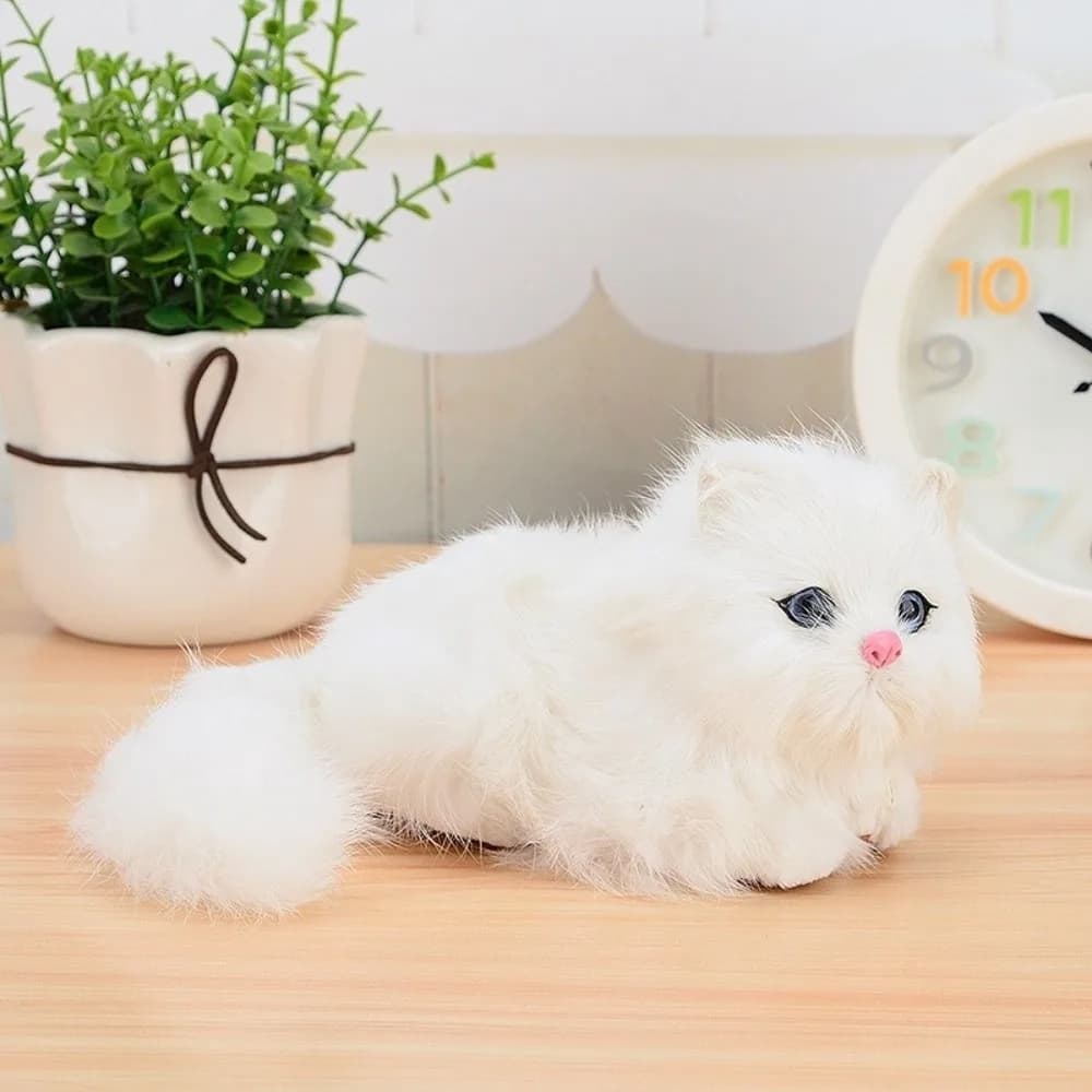 Ornements de chat réalistes et douillets, chatons à poils longs et doux, décoration de bureau de des