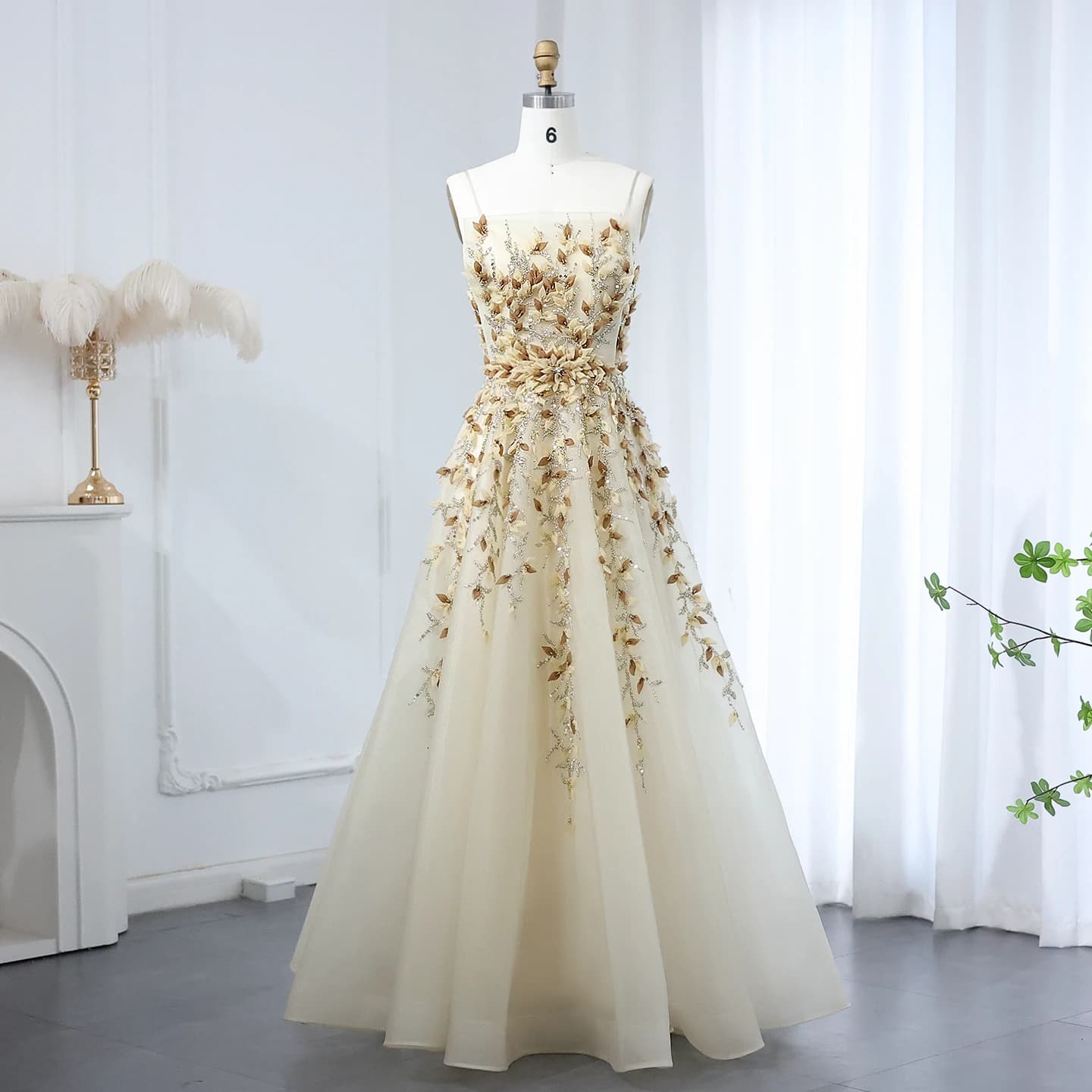 Robe de soirée élégante beige Sharon Said avec broderie florale 3D, coupe trapèze, style arabe de lu