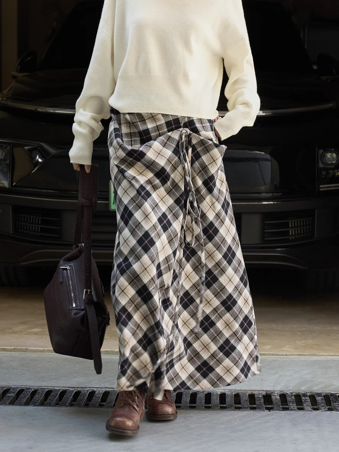 Demi-jupe asymétrique à motif Haig contrasté pour femmes, mode rétro, reflets, haut sens du design, 
