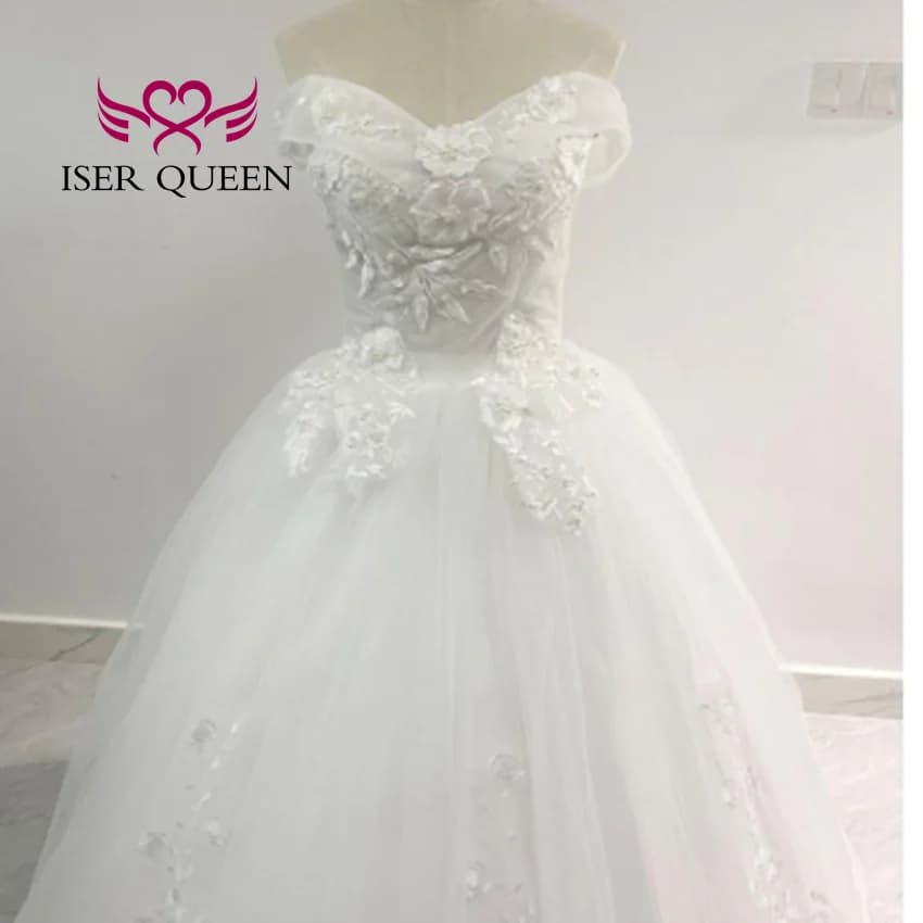 Robes de mariée colorées personnalisées, mode européenne, avec des Appliques en dentelle sur Tulle, 