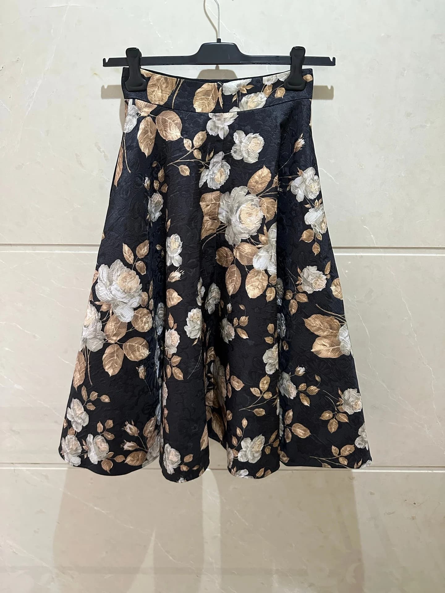 Demi-jupe imprimée jacquard pour femmes, vêtements pour femmes, robe florale plissée, nouvelle colle