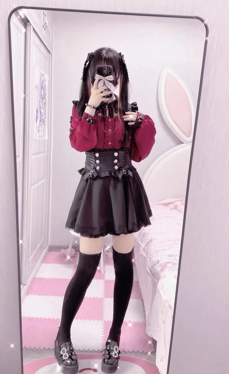 Ensemble haut à épaules dénudées Pure Desire et jupe taille haute amincissante, style jeune fille, c