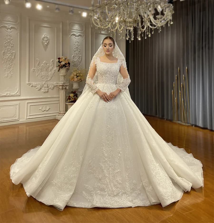 Robe de mariée personnalisée de luxe 2027 à manches longues et col carré Amanda Novias Officiel