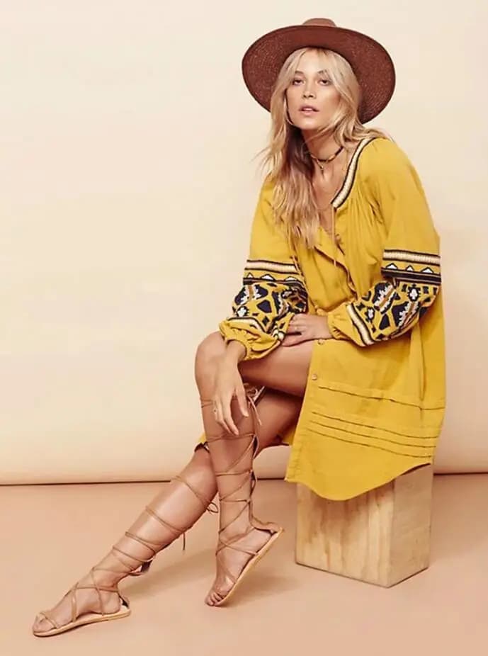 Robe Boho en coton pour femmes, broderie florale, col rond, pompon, lanterne, manches longues, chemi