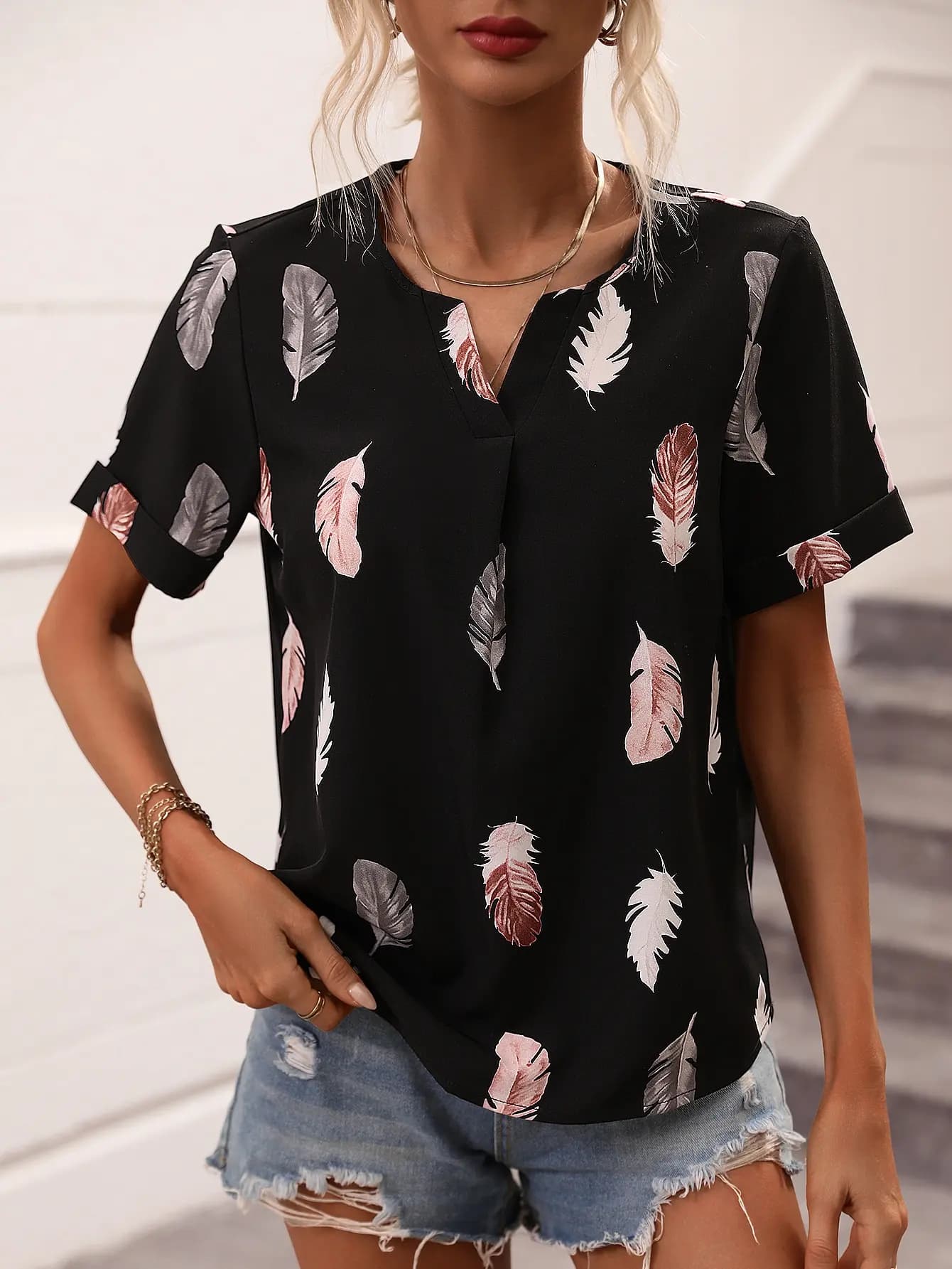 Chemisier à imprimé plumes pour femmes, chemise décontractée à col cranté et manches courtes, tuniqu