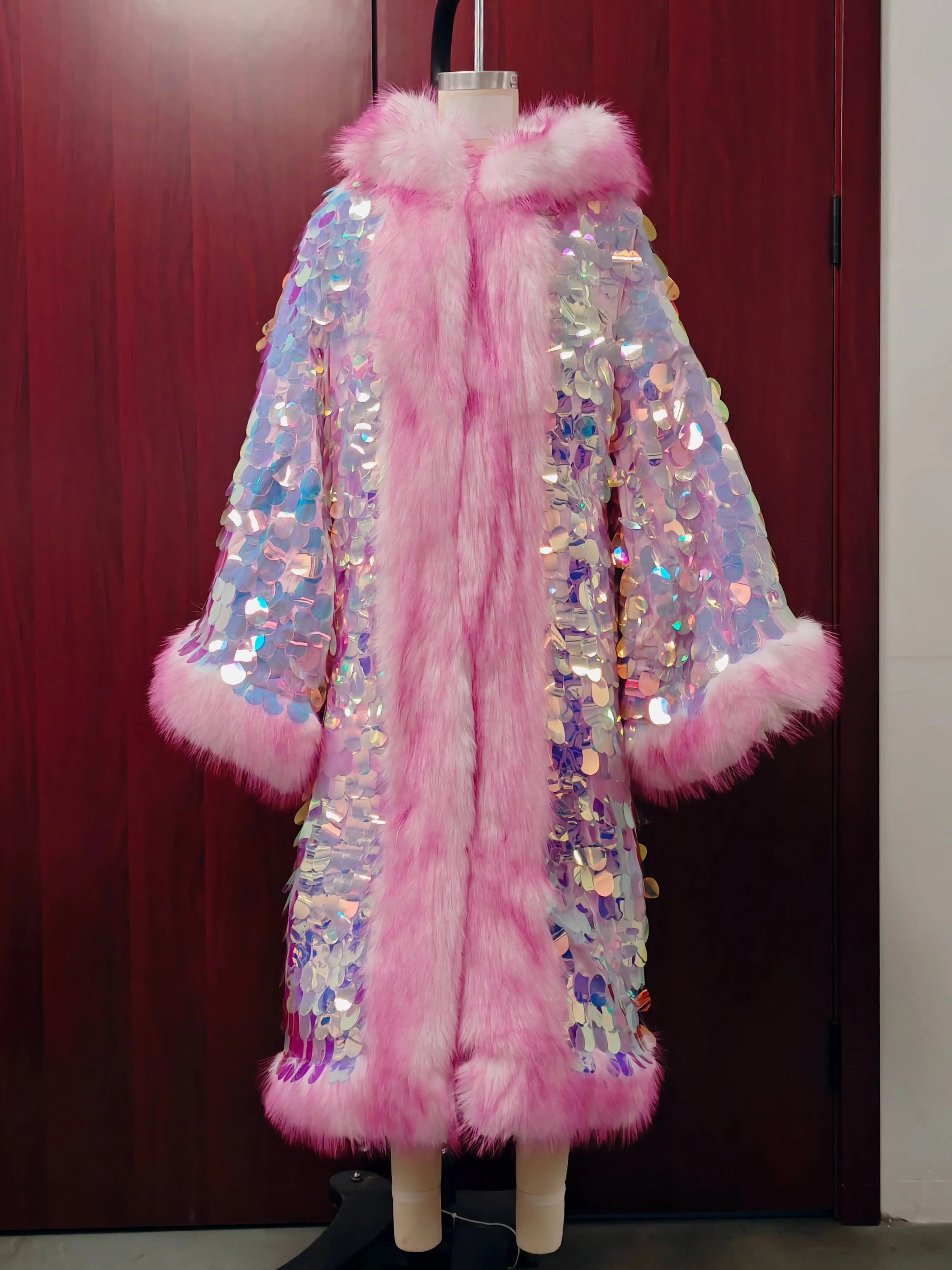 Manteau en fausse fourrure à paillettes LED pour femme, longue tenue de festival et de cosplay à cap
