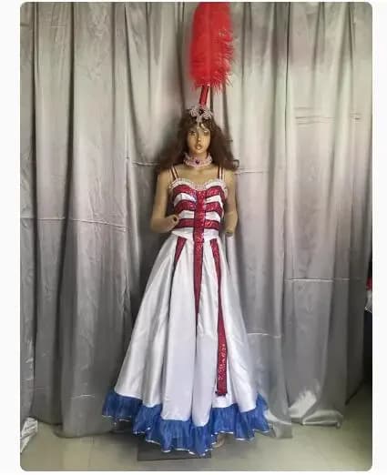France CanCan robe de danse femmes ouverture scène classique