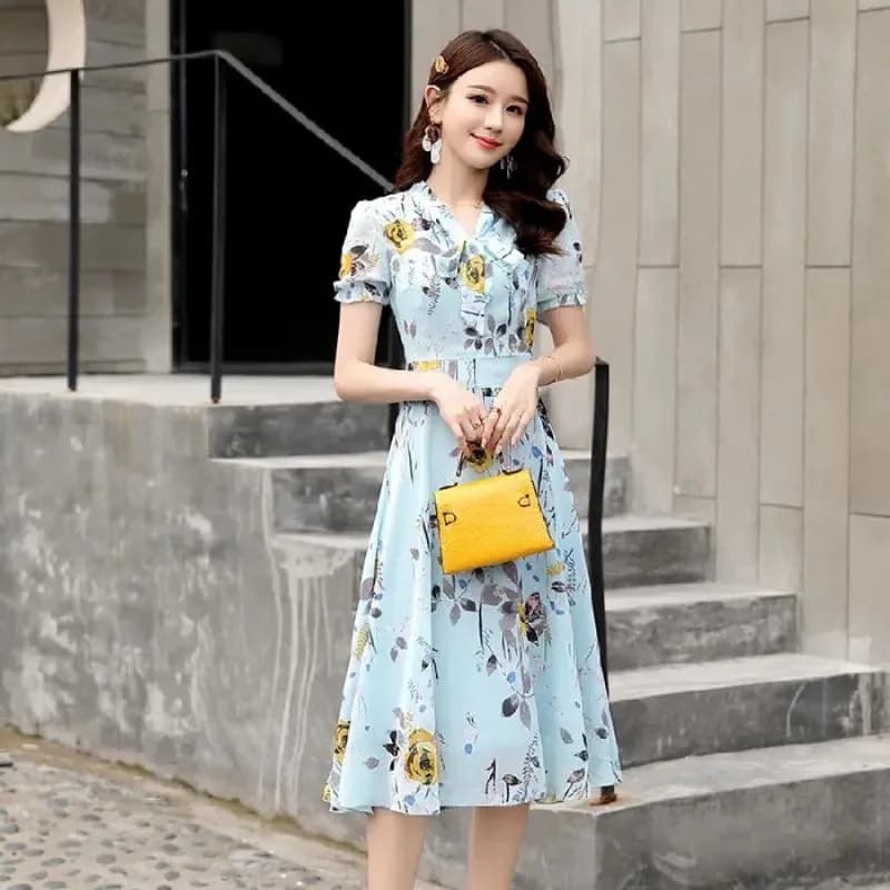 Robe mi-longue évasée à imprimé floral, style féerique, avec nœud papillon et ceinture, manches cour
