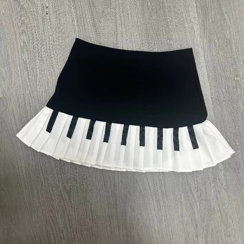 Jupe plissée vintage piano noir et blanc de style doux et épicé pour femmes, nouveau design de print