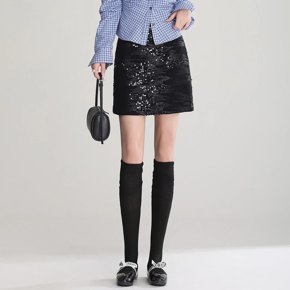 Mini-jupe pour femme LOUIS YAO, collection Printemps 2026, design anti-reflet, style streetwear déco
